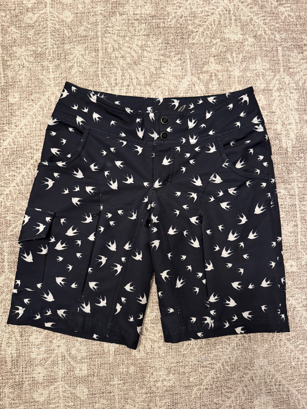 ✨Shredly Black Bird Print MTB Shorts ✨